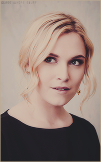 Eliza TAYLOR COTTER 1498998066-011