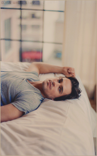 Matthew BOMER 1499102149-015