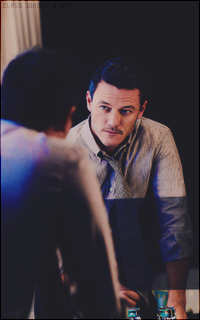 Luke EVANS 1500208373-003