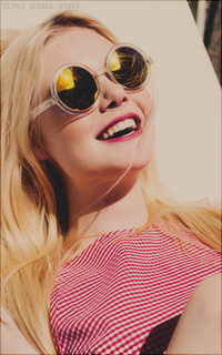 Elle FANNING 1500912506-013