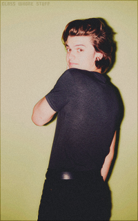 Joe Keery 1505697101-015