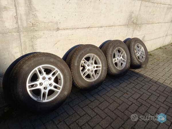 Cerchi + gomme 245/70r16 m+s - img