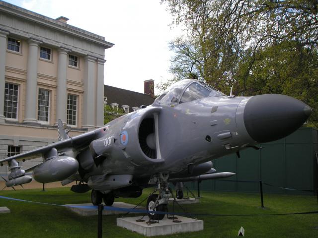 BRITISH AEROSPACE HARRIER ET SEA HARRIER 140194Sea_Harrier_Maritime_Museum