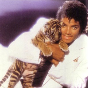 Photos de Michael Jackson avec des animaux (et vidéo de son singe Bubbles) 200274michael_jackson_14_300x300