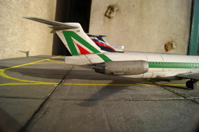 MD-82 Minicraft 1/144 Alitalia. Avion Fin de Vie 219017DSC02808