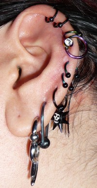 Piercings : Les plus courants 222086P1000170