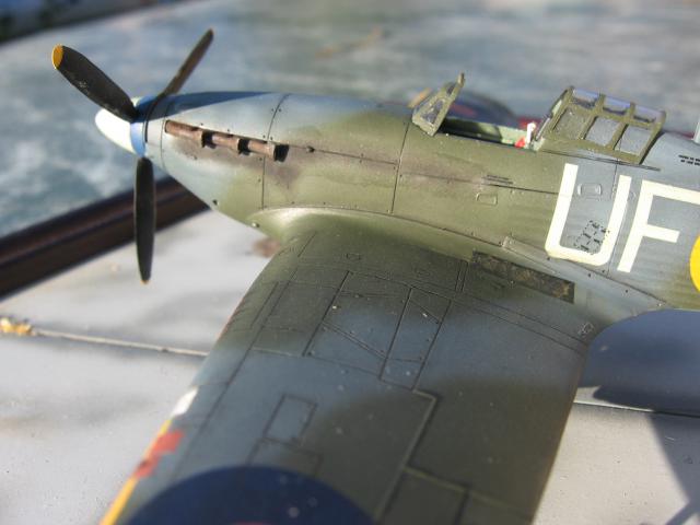 hawker huricane MK IIb revel 1/72 257851IMG_5481