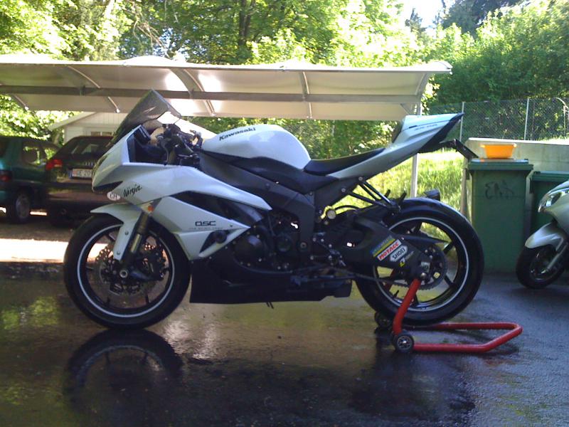 Ma zx6r 2010 (blanche) 267652IMG_0930