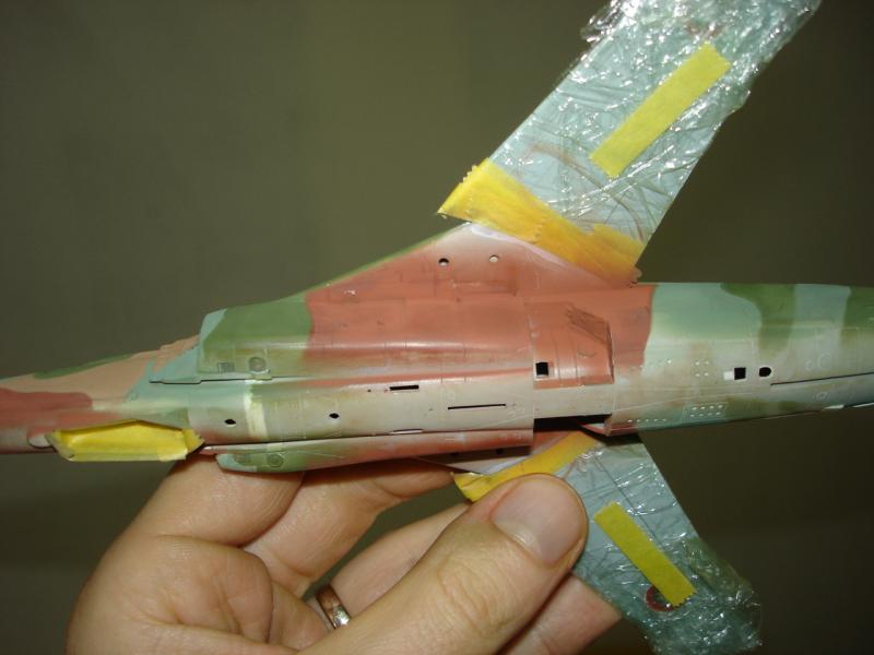 [Hasegawa] MiG23 MF "Flogger-B" 1/72 - Page 7 282924DSC06301