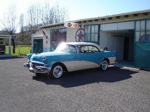 La Buick century  de 1956 de PierreRuiz66 - Page 2 286926buick56end01