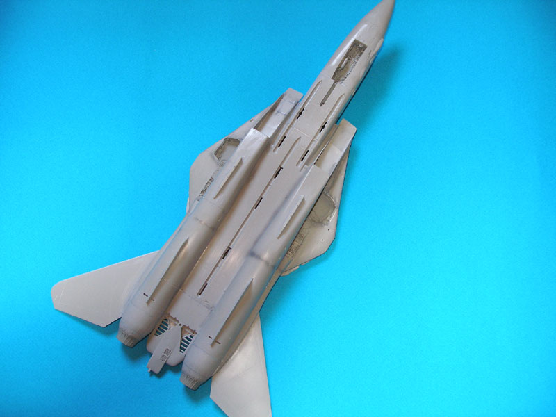 F14A tomcat [hasegawa] 1/48 - Page 3 327923t129