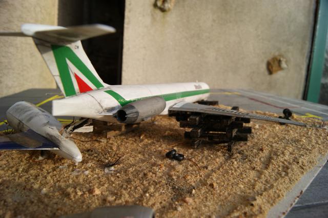 MD-82 Minicraft 1/144 Alitalia. Avion Fin de Vie 334194DSC02819