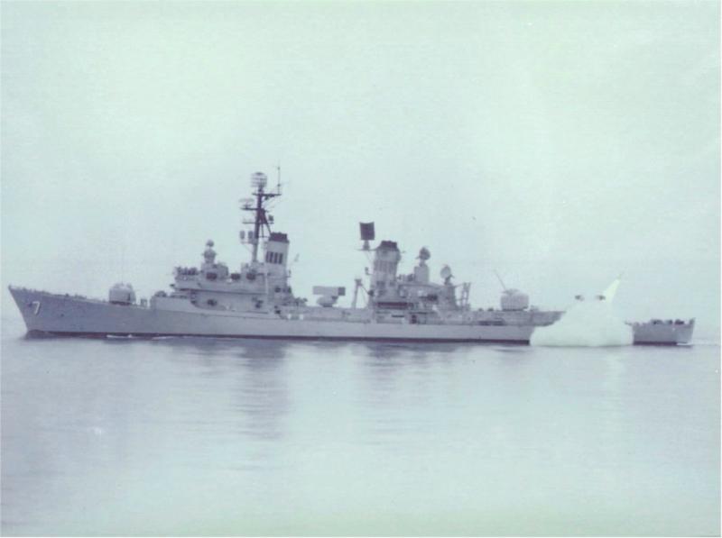 DESTROYERS LANCE-MISSILES CLASSE CHARLES F. ADAMS 381297USSHenryBWilsontirTartar