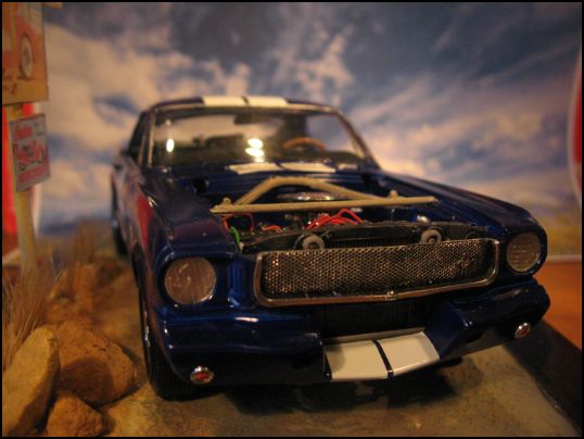 Mustang shelby GT350 et la figurine fait maison qui va avec 407889Capturerm7