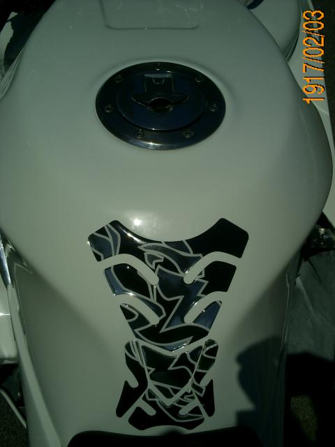 Modèle 95/97 full blanc - Page 29 410008zx6r_blanche_1ere_sortie__7_