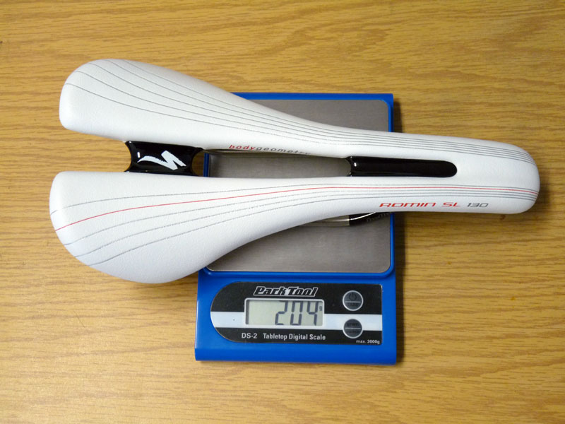 Spécialized 439873specialized_romin_saddles_weight01