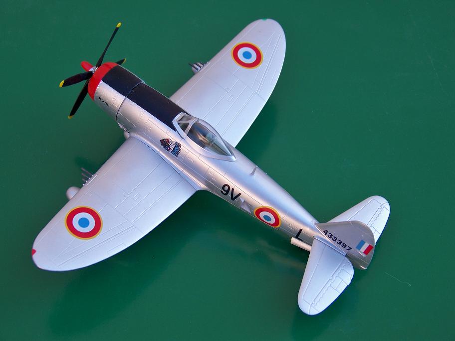 P-47 Francais et P-51  - 1/72 - Easymodel et Atlas 44026100_4647