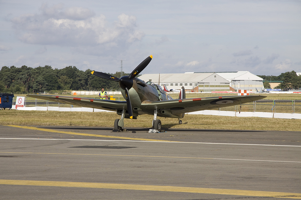 Farnborough 2010 461838IMG_1513