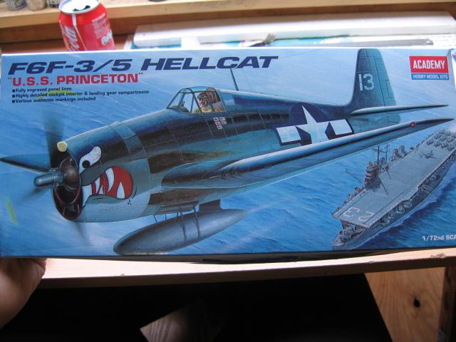 hellcat f6f3  [academy] 1/72 464169IMG6147