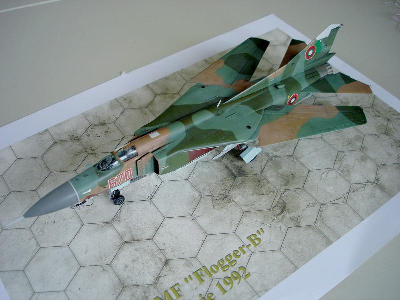 [Hasegawa] MiG23 MF "Flogger-B" 1/72 - Page 8 464280DSC06358