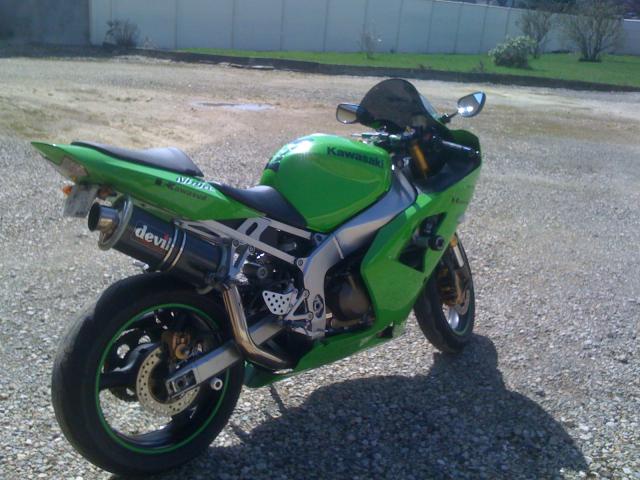 mon zx6rr k4 vert 480454IMG_0534