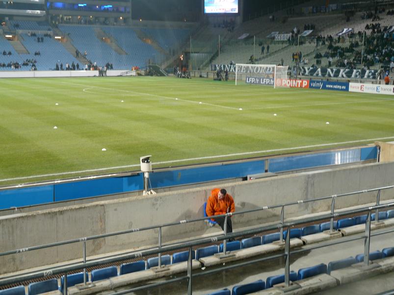 O VELODROME ..LES PHOCEENS DE MASSILIA SONT DEVENUS DES OLYMPIENS - Page 3 487227P1050253