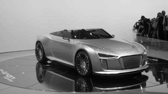 2010 - [Audi] E-tron Spyder Concept 5658271