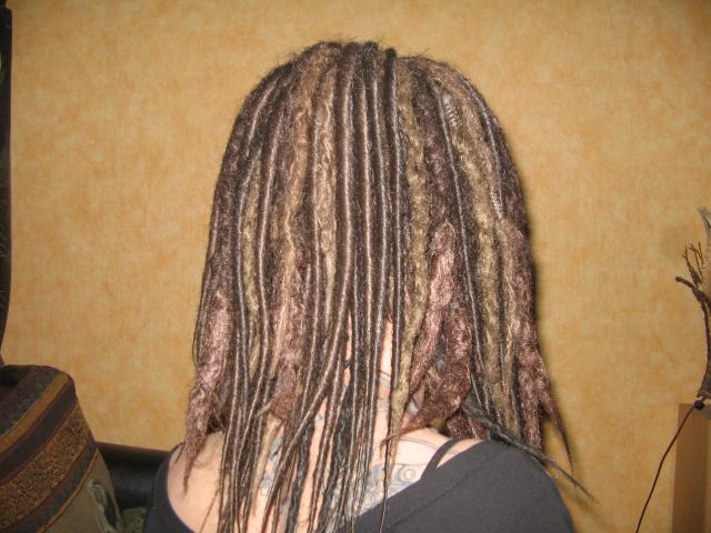 Coiffer des dreads synthétiques. - Page 3 567247dreadsavendre210JPG