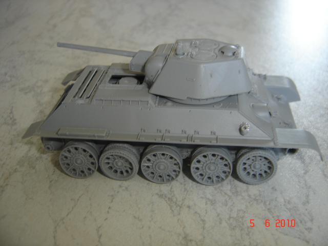 T-34 mod43" Musée" Hobby boss 1/48e 594457T_34_musee__1_