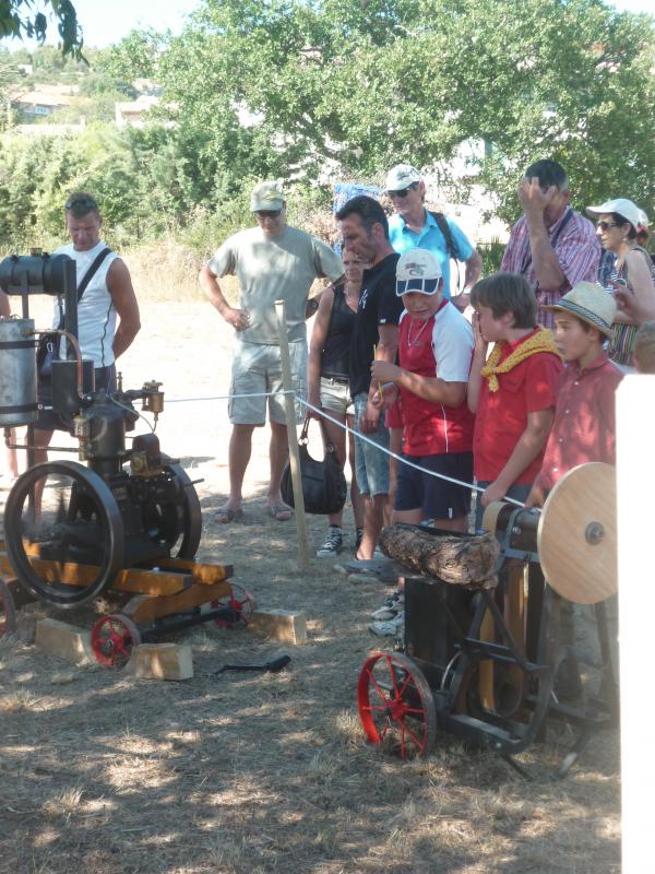 12 ème fête de la Terre à St-SATURNIN LES APT 61800922