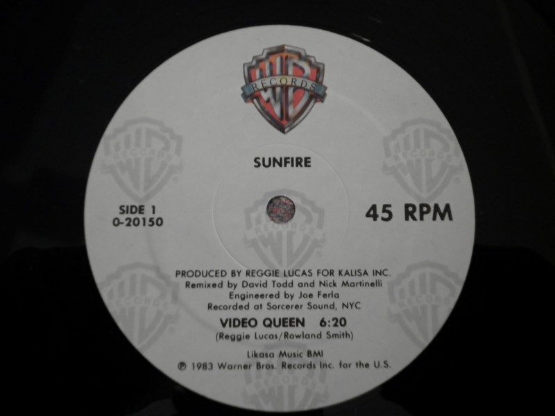 12'-SUNFIRE-VIDEO QUEEN/NEVER TOO LATE-83-WARNER BROS REC 630775sun3