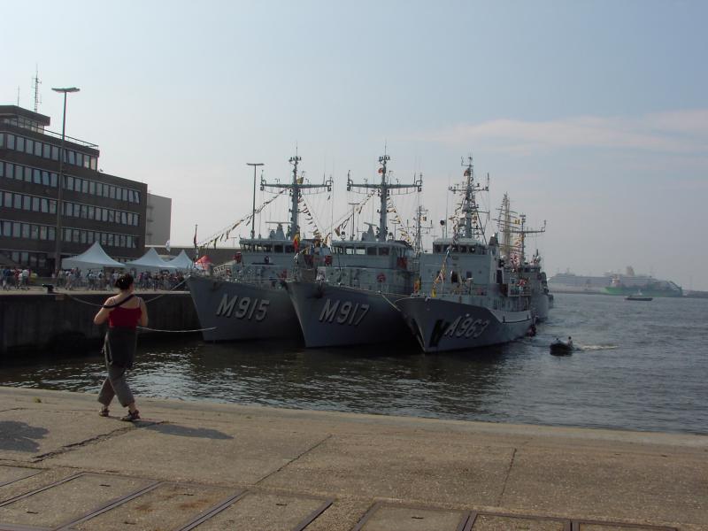 Zeebrugge : Opendeur - Portes Ouvertes - Navy Days - Page 12 680044defenceday2005_087