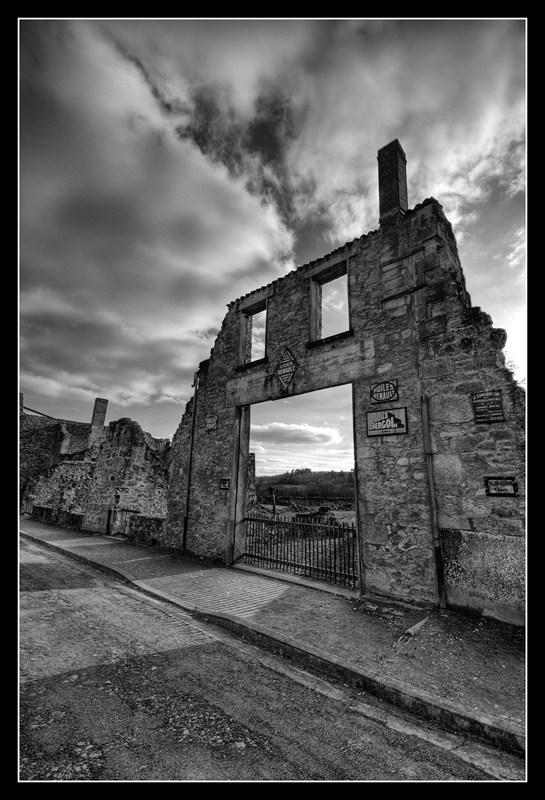 Oradour-sur-Glane 685234HDR19NB800