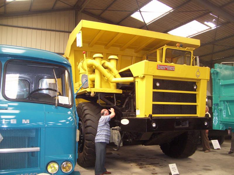 == FONDATION BERLIET == 797249f.berliet_2_314