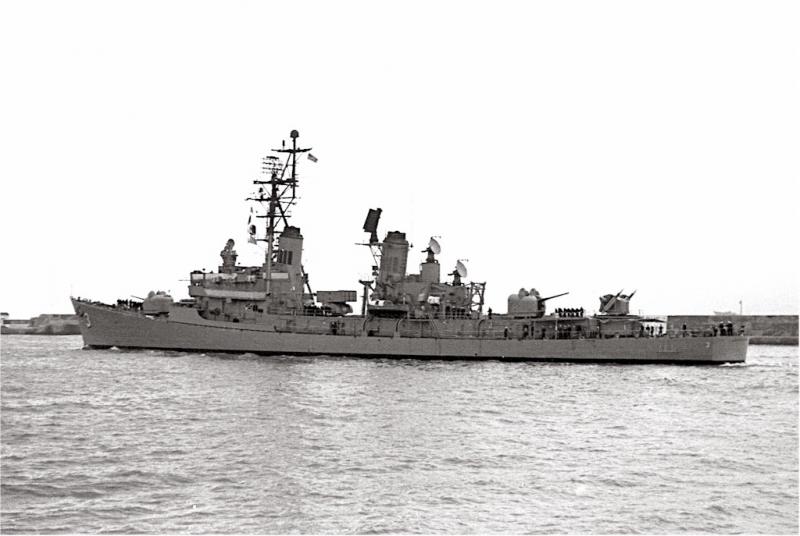 DESTROYERS LANCE-MISSILES CLASSE CHARLES F. ADAMS 822369USSJohnKingDDG31967