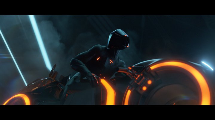 Tron, l'Héritage [Disney - 2011] - Page 11 82824638367_130560736985260_111382562236411_147034_1093200_n