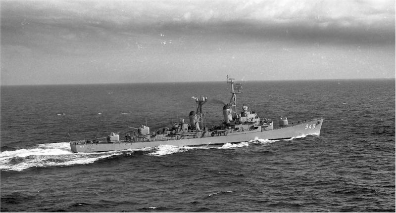 DESTROYERS LANCE-MISSILES CLASSE CHARLES F. ADAMS 849403USSParsons