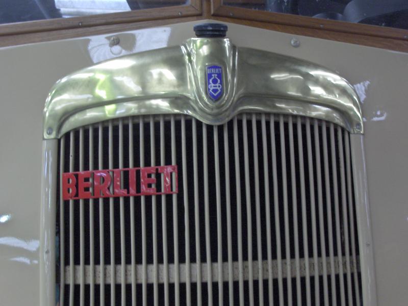 == FONDATION BERLIET == 85982f.Berliet_2_085