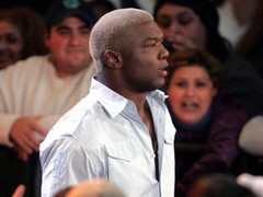 Shelton Benjamin fais son show  876902Shelton02