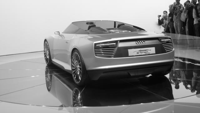 2010 - [Audi] E-tron Spyder Concept 8774042