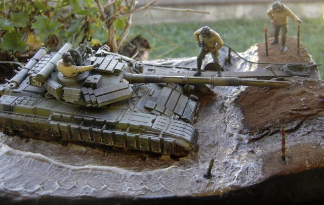 T-64 BV SKIF 1/35 - Page 3 880223T_64_BV_termine__4_