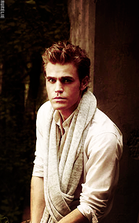 AMBER A. HALLIWELL ϟ Liens d'une adorable sorcière 886860Paul_Wesley