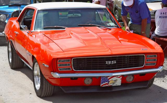 PHOTO de MUSCLE CAR 8920561969_Chevrolet_Camaro_RS_Red_White_Vinyl_nf