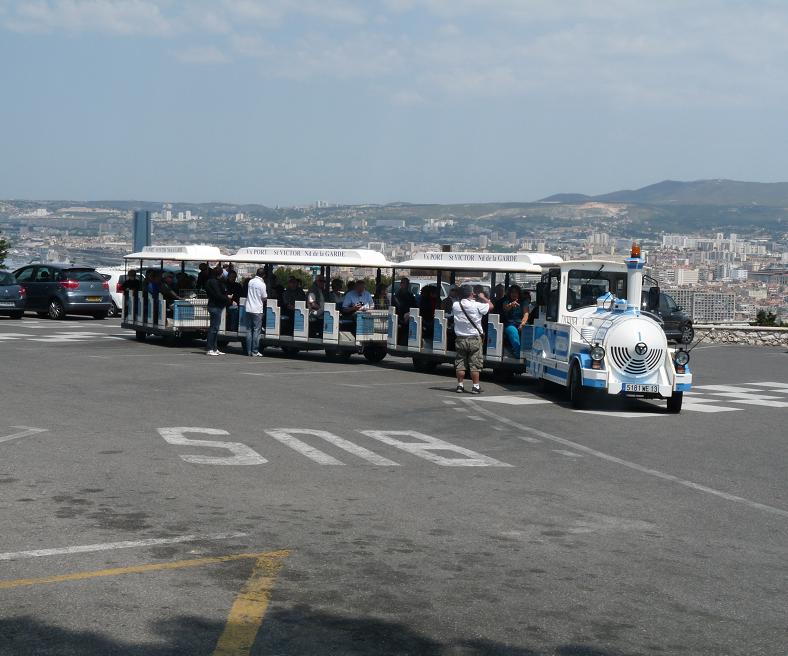 OLYMPIQUE DE MARSEILLE A LA UNE LES HONNEURS A LA DEUX LA DIVISION D "HONNEUR 971421P1080802