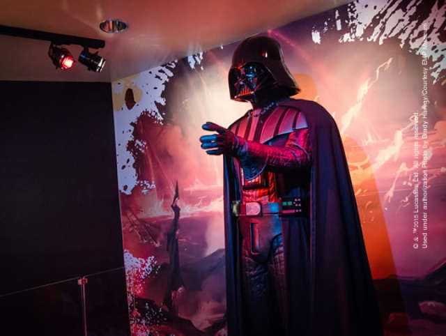 (Exposition) Rebel, Jedi, Princess, Queen : Star Wars and the Power of Costume (2015) - New York à partir du 14 novembre 2015. 126450w64