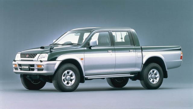 1917-2017 : 100 ans d'automobiles Mitsubishi - Le pick-up L200 127807mitsubishistrada