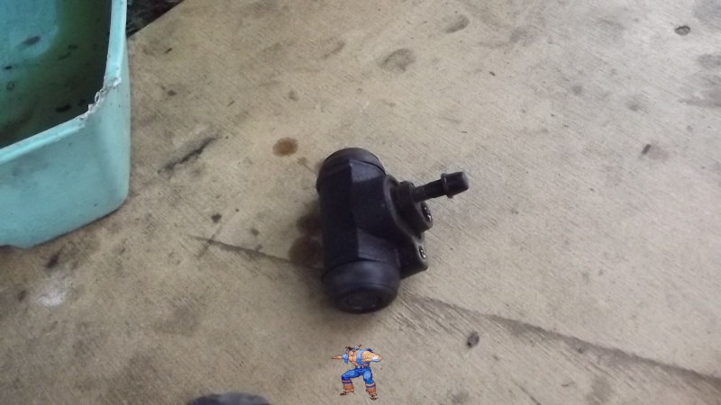 [BMW E36] Réfection des freins arrières à tambours 136142111Cylindrederoueseul