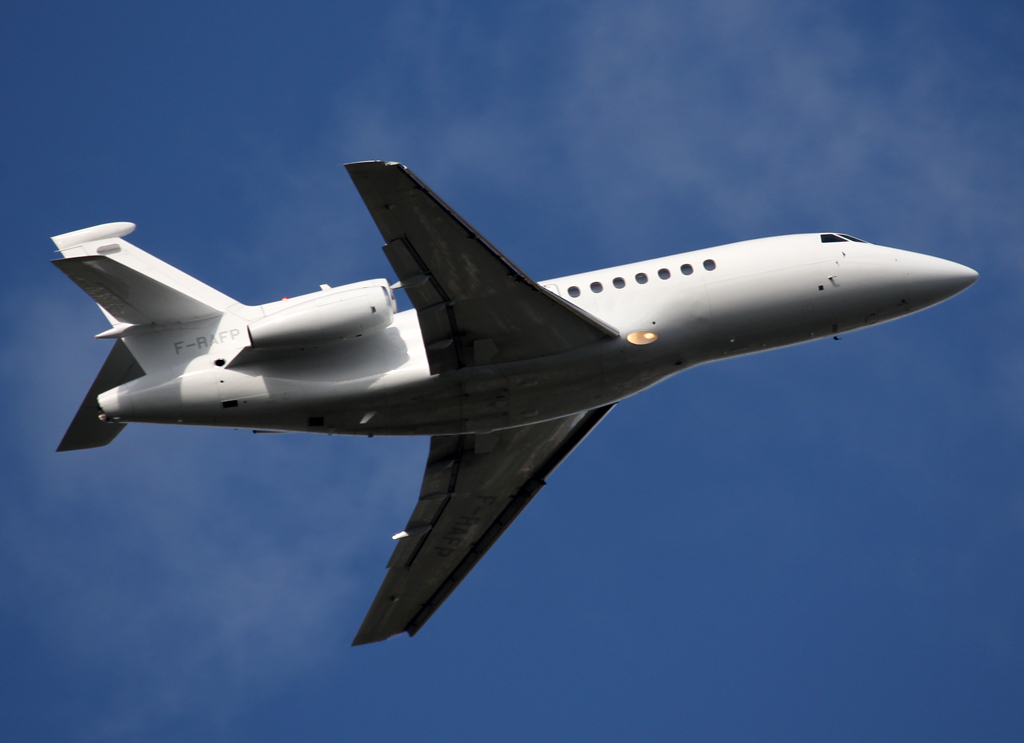 Toulouse-Blagnac / Avril 2012 - Page 10 136665Falcon900FrenchAirForceFRAFP002TLS290512EPajaud
