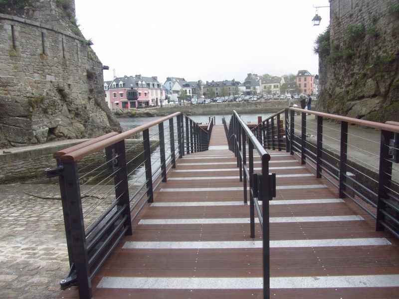 [Finistère] Concarneau le bac de passage  138656302