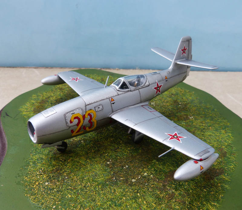 [Chrono Août 2014] Special Hobby - Yak 23 "Flora". 153439Yak2348